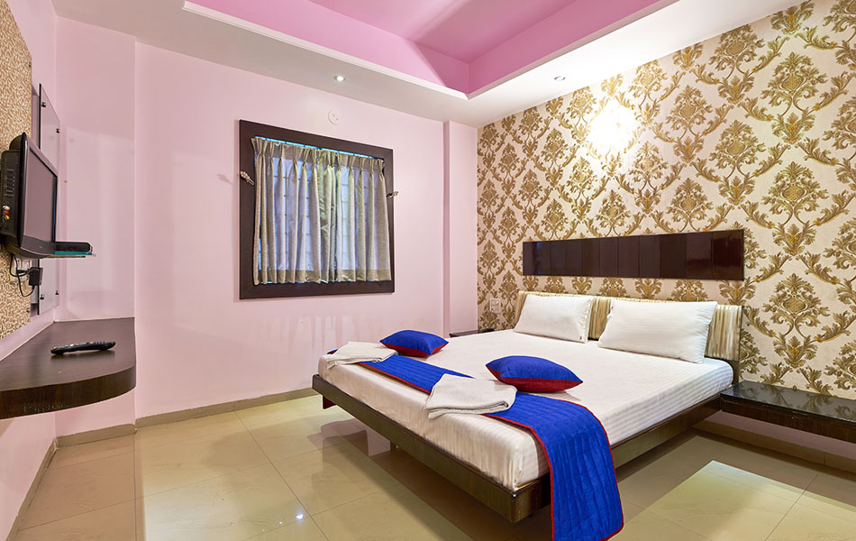 Superior AC Room - Hotel Ganeshratna