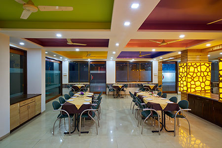  Hotel Ganeshratna-Restaurant
