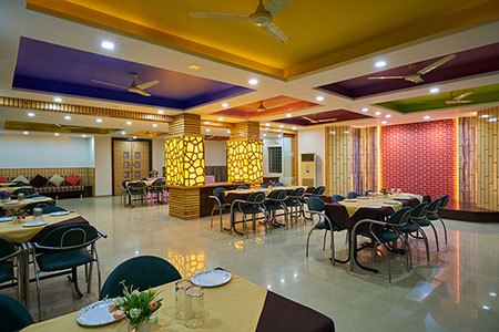  Hotel Ganeshratna-Restaurant