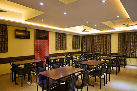  Hotel Ganeshratna-Restaurant